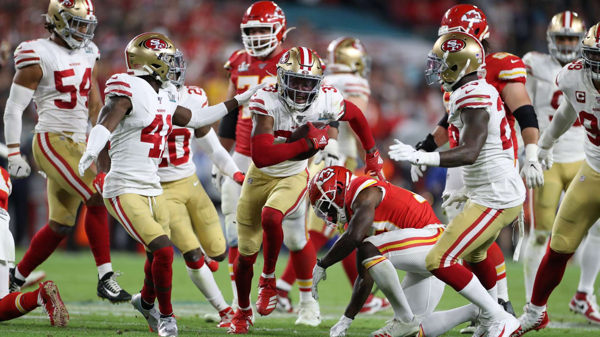 现反映了英 现反映了英